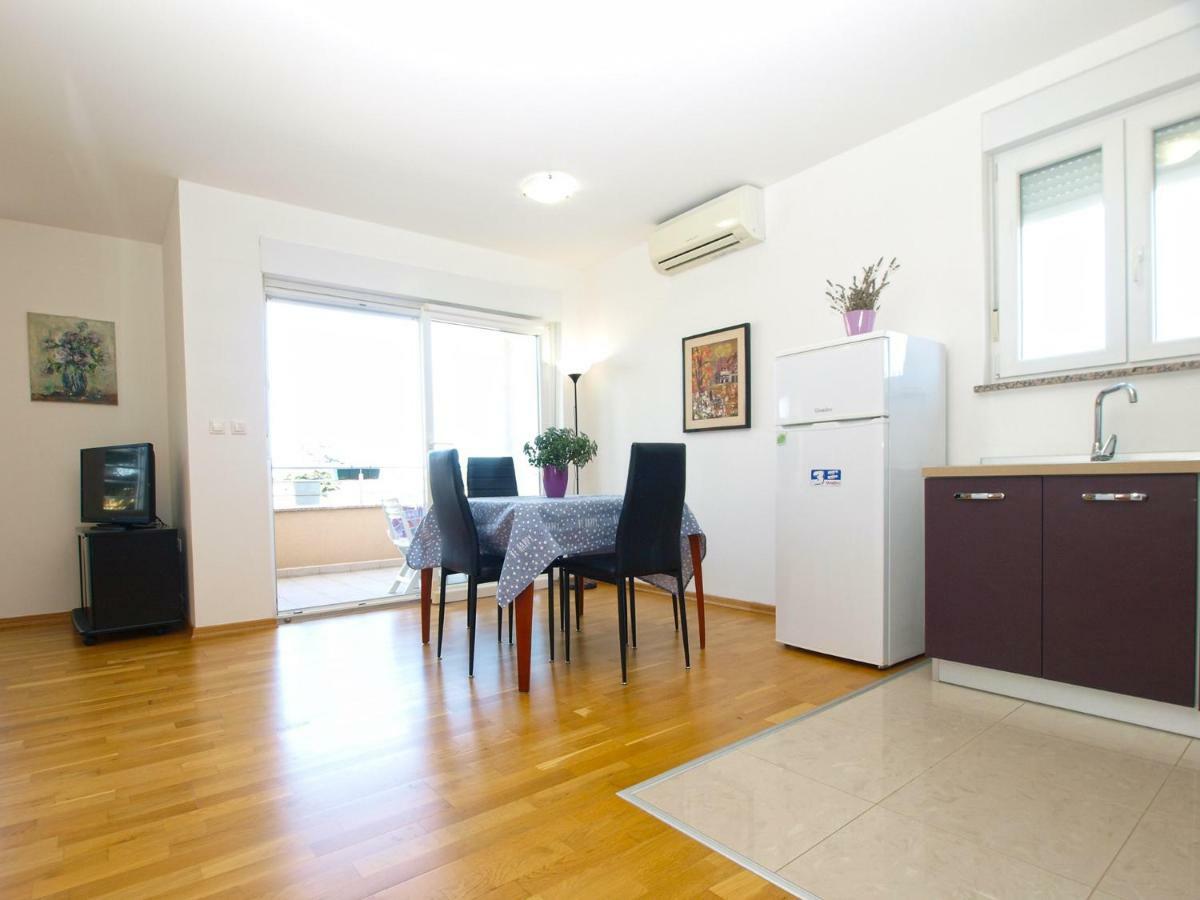 Apartments Majda 1932 Fazana Bagian luar foto